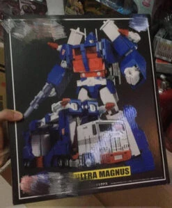 4th Party Masterpiece MP-22 Ultra Magnus -Show.Z Toys Deals Store 03e06d0649