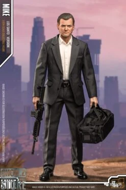 CCToys 1/6 Grand Theft Auto V Michael De Santa -Show.Z Toys Deals Store 24572ba3b4