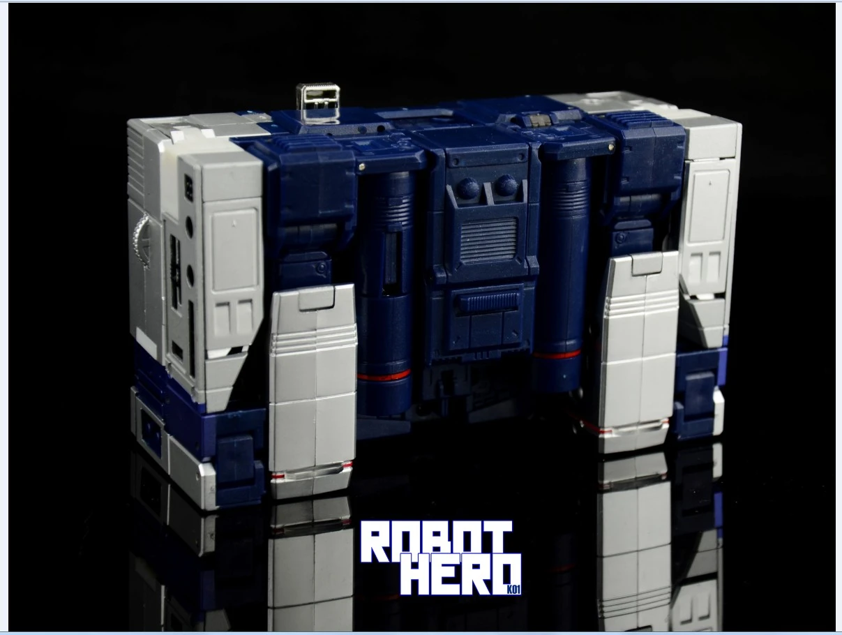 Robot Hero K-01 Pony MP-13 Soundwave Masterpiece 4 Robot Hero K-01 Pony MP-13 Soundwave Masterpiece - Image 4
