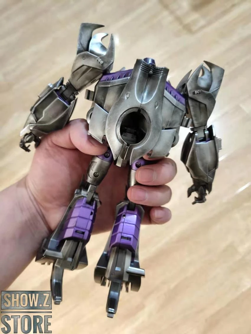 APC Toys APC-004 Dark Master TFP Megatron Battle Worn Version 6 APC Toys APC-004 Dark Master TFP Megatron Battle Worn Version - Image 6