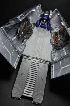 WeiJiang MPP10 Optimus Prime Trailer Oversized 18 WeiJiang MPP10 Optimus Prime Trailer Oversized -Show.Z Toys Deals Store 58c76cf804