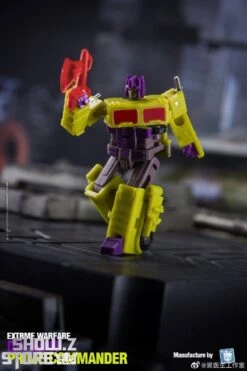 Dr.Wu DW-E04T Prime Commander Optimus Prime Toxitron Version W/ Trailer -Show.Z Toys Deals Store 7d636102d8