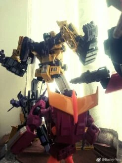 Toyworld TW-C07Y Constructor Devastator -Show.Z Toys Deals Store 85b8a3eda9