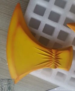 Lewin Resources LW-01B Optimus Prime Clear Limited Edition W/ LED -Show.Z Toys Deals Store 922915041e