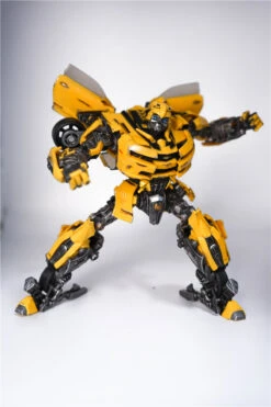 Blue Circus BC02D Bumblebee MPM-03 Oversized Battle Damaged Version -Show.Z Toys Deals Store 929e48cd05