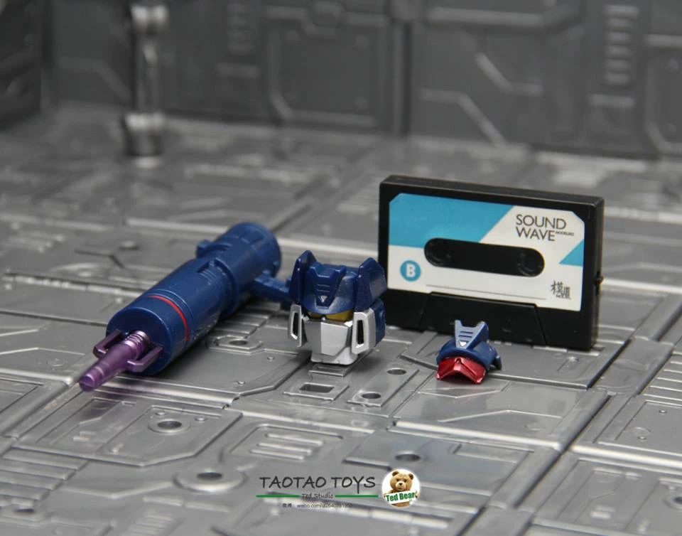 Model Model-002 MP13 Soundwave Upgrade Kits /w Lit Heads, Extra Pistol And Cassette 3 Model Model-002 MP13 Soundwave Upgrade Kits /w Lit Heads, Extra Pistol And Cassette - Image 3