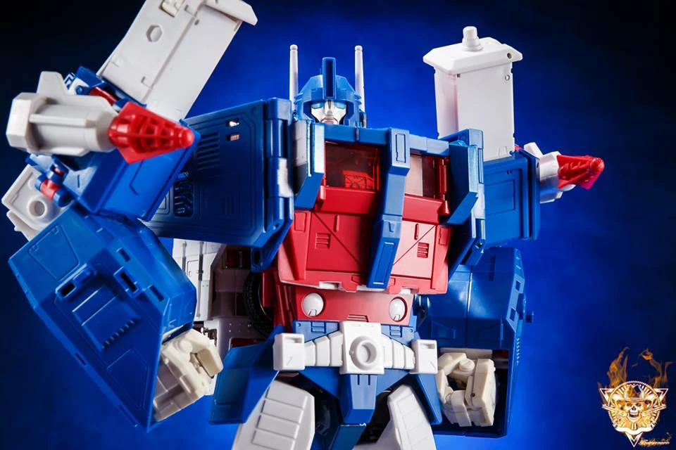 Toy House Factory THF-04 Ultra Magnus MP-22 Hyper 4 Toy House Factory THF-04 Ultra Magnus MP-22 Hyper - Image 4
