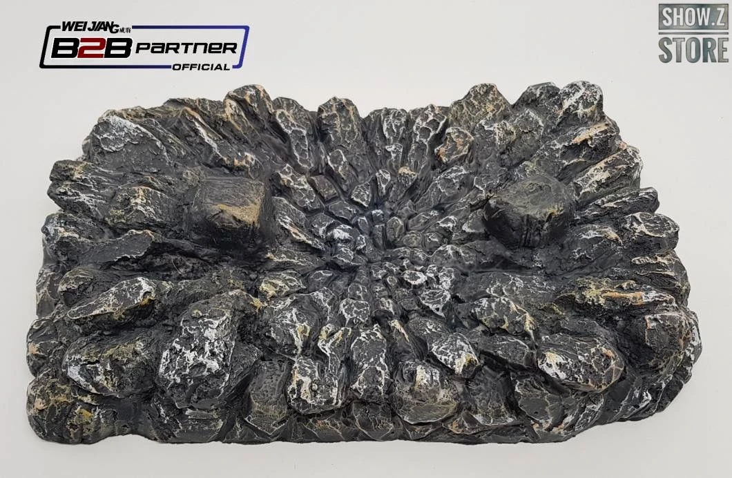 Weijiang MPP-10 Commander Optimus Prime Battle Damaged Oversized Limited Edition W/ Custom Display Base 8 Weijiang MPP-10 Commander Optimus Prime Battle Damaged Oversized Limited Edition W/ Custom Display Base - Image 8