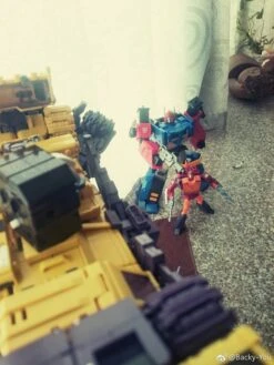 Toyworld TW-C07Y Constructor Devastator -Show.Z Toys Deals Store d27cee8d04