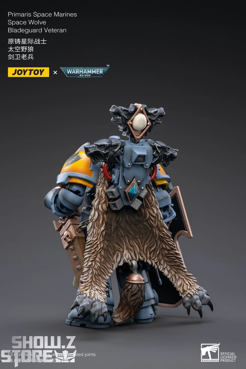 JoyToy Source 1/18 Warhammer 40K Space Wolves Bladeguard Veteran 3 JoyToy Source 1/18 Warhammer 40K Space Wolves Bladeguard Veteran - Image 3