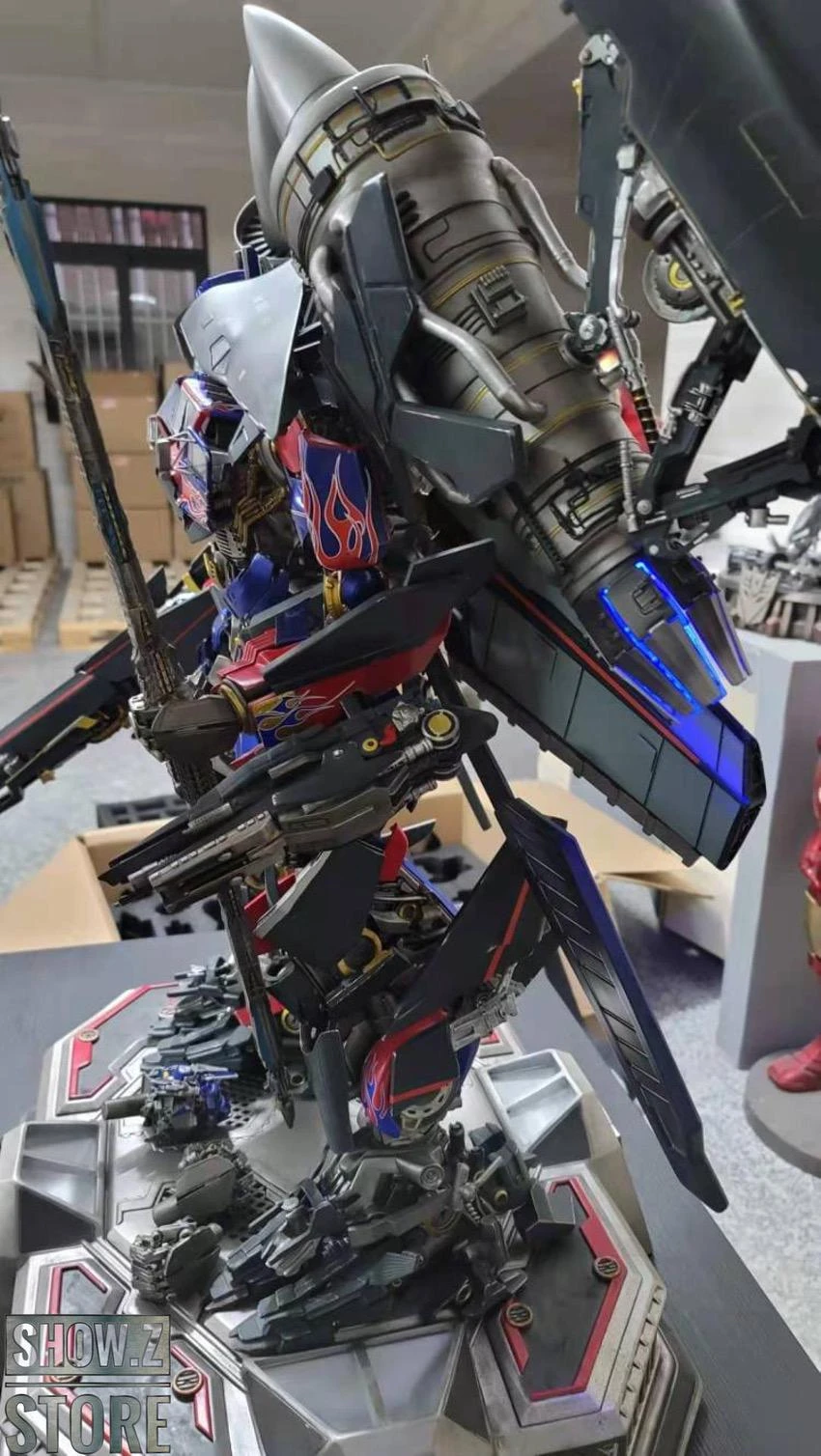 HEAT Studio Custom Made Jetpower Optimus Prime Statue 5 HEAT Studio Custom Made Jetpower Optimus Prime Statue - Image 5