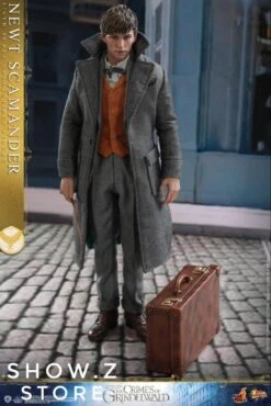 [Pre-Order] Hot Toys HT 1/6 Newt Scamander MMS512 Fantastic Beasts: The Crimes Of Grindelwald -Show.Z Toys Deals Store e7dfdfb34e